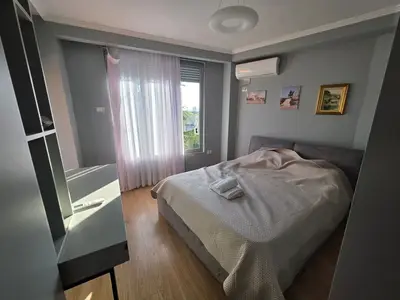 Appartamento 2+1 in affitto a Xhamia e Tabakeve, Tirana, 100 m². Foto 3 di 8