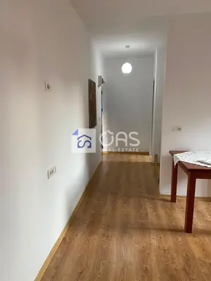 Apartament 1+1 me qera në Bulevardi Zogu I, Tiranë, 50 m². Foto 8 nga 10