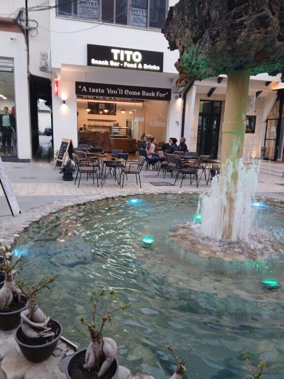 Negozio in vendita a Berat, 187 m²