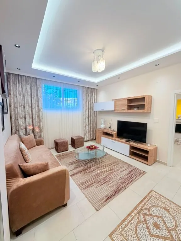 House 2+1 for rent in Bulevardi, Durrës, 100 m². Photo 1 of 9