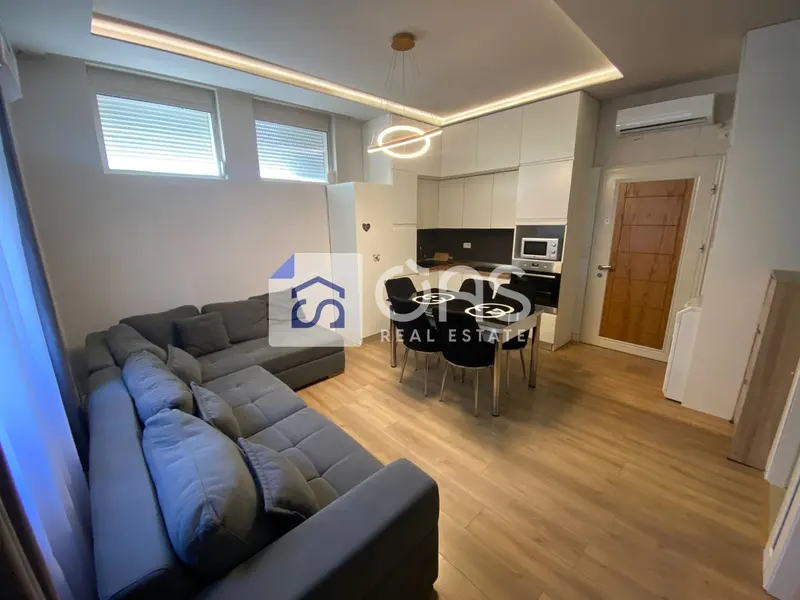 Appartamento in affitto a Liqeni i Thatë, Tirana, 60 m²