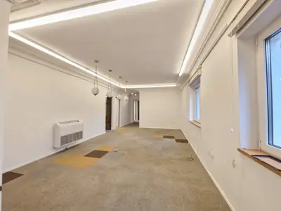 Zyrë me qera në Rruga e Durrësit, Tiranë, 130 m². Foto 4 nga 6