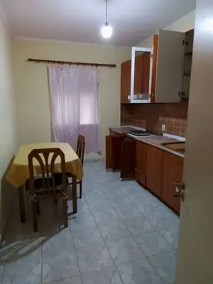Apartament 1+1 me qera në 2 minuta nga Universiteti Bujqësor i Tiranës, Kamëz, 60 m². Foto 1 nga 3