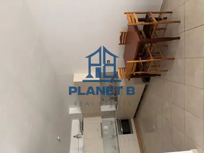 Apartament 2+1 me qera në Lagjia 28 Nentori, Vlorë, 110 m². Foto 7 nga 8