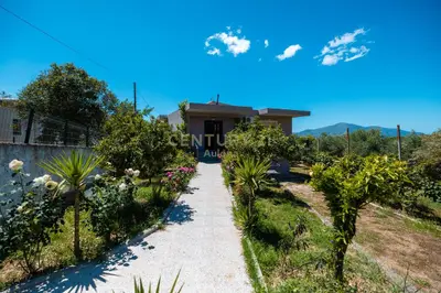 House 2+1 for sale in Tragjas, Vlorë, 318 m². Photo 2 of 12