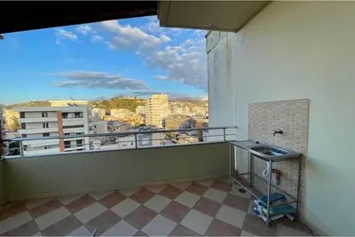 Apartment 4+1 for rent in Qendër, Vlorë, 120 m². Photo 4 of 12