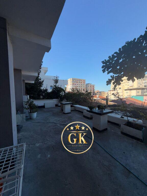 Casa indipendente 2+1 in affitto a Prefektura Durrës, Durazzo, 110 m²