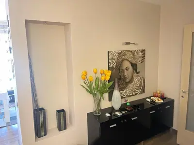 Apartament 2+1 me qera në Pallati me Shigjeta, Tiranë, 109 m². Foto 6 nga 12