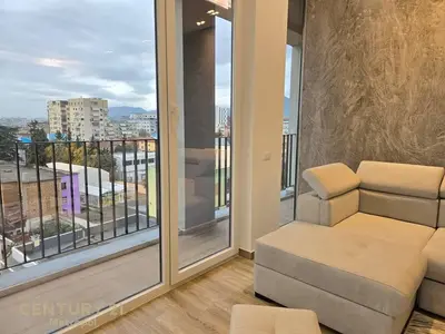 Apartament 2+1 me qera në Rruga Riza Cerova, Tiranë, 125 m². Foto 6 nga 12
