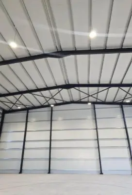 Magazinë me qera në Yrshek, Tiranë, 670 m². Foto 2 nga 4