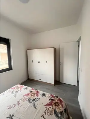 Apartament 1+1 me qera në Brryli, Tiranë, 50 m². Foto 5 nga 9