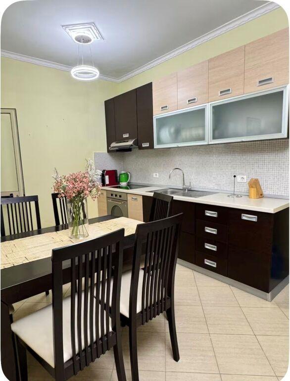 Apartament 2+1 me qera në Rruga Dush Strati, Vlorë, 100 m². Foto 3 nga 12