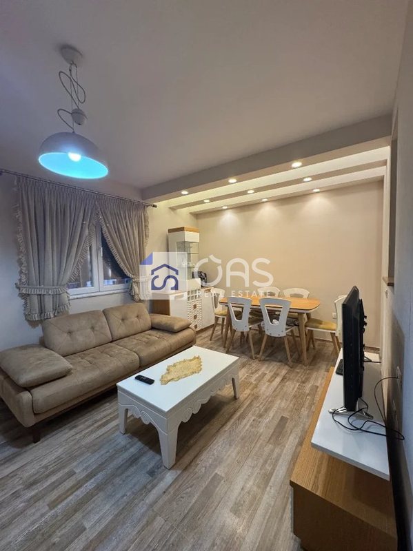 Appartamento 1+1 in affitto a Qyteti Studenti, Tirana, 70 m²