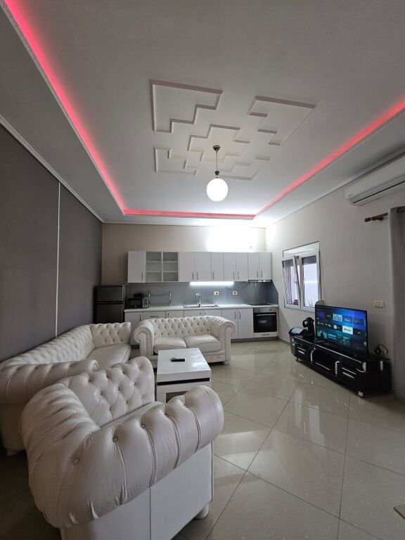 Appartamento 1+1 in affitto a Myslym Shyri, Tirana, 75 m². Foto 2 di 3