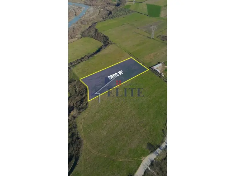 Terreno in vendita a Vishaj, Tirana, 8.000 m²