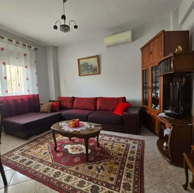 Appartamento in vendita a Rrugica Ndre Mjeda, Coriza, 80 m². Foto 2 di 12
