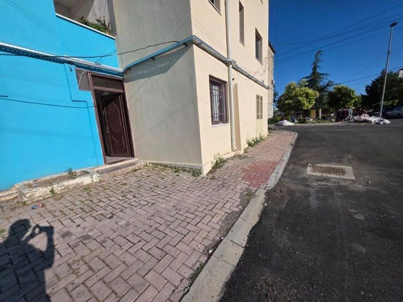 Lokal në shitje në Rruga Kuvendi i Arbërit, Lezhë, 70 m². Foto 9 nga 9