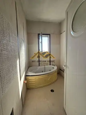 Land for sale in Stacioni i Trenit, Durrës, 809 m². Photo 11 of 12