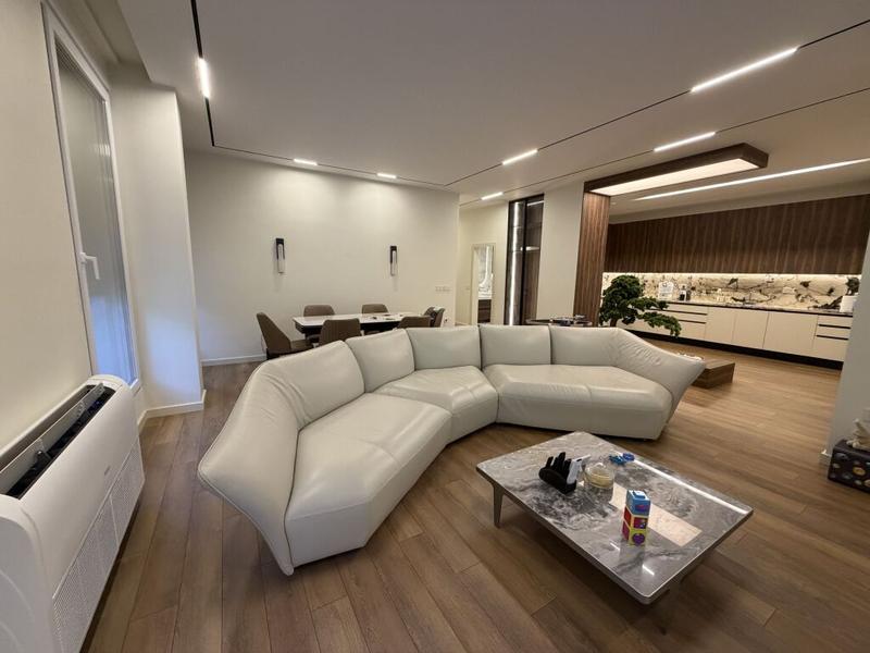 Villa 2+1 in vendita a Vila e Zogut, Durazzo, 168 m²