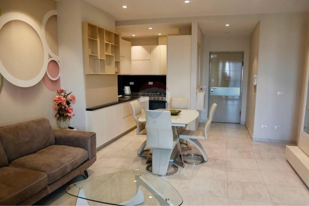 Apartment for sale in Ambasador 3, Tirana, 127 m². Photo 3 of 3