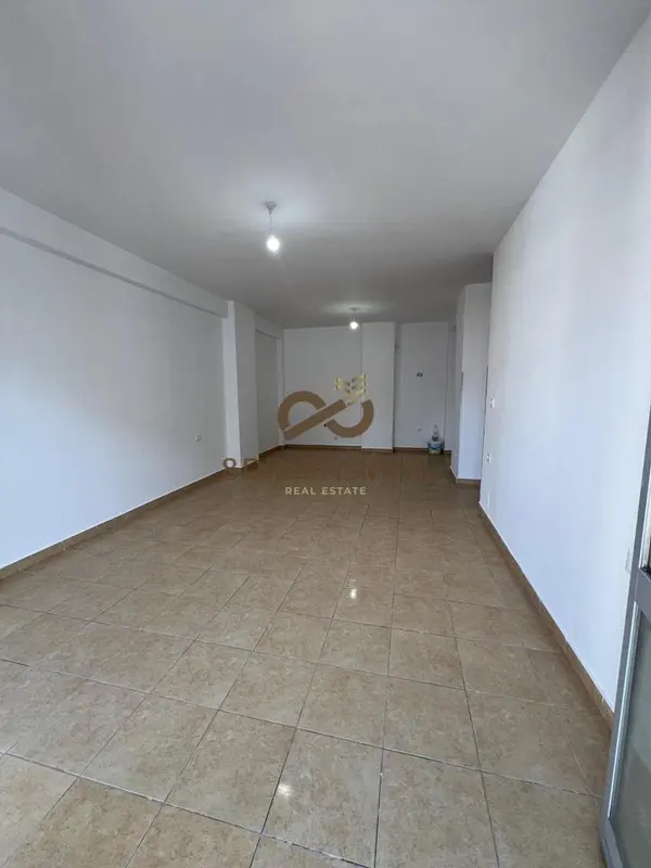 Appartamento 1+1 in vendita a Yzberisht, Tirana, 73 m²