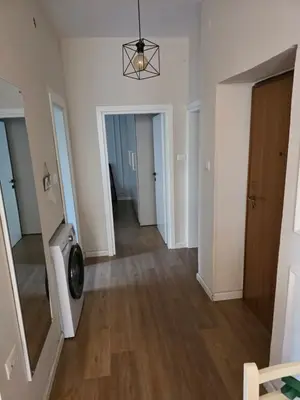 Vilë garsoniere me qera në Rruga e Kavajës, Tiranë, 50 m². Foto 3 nga 11
