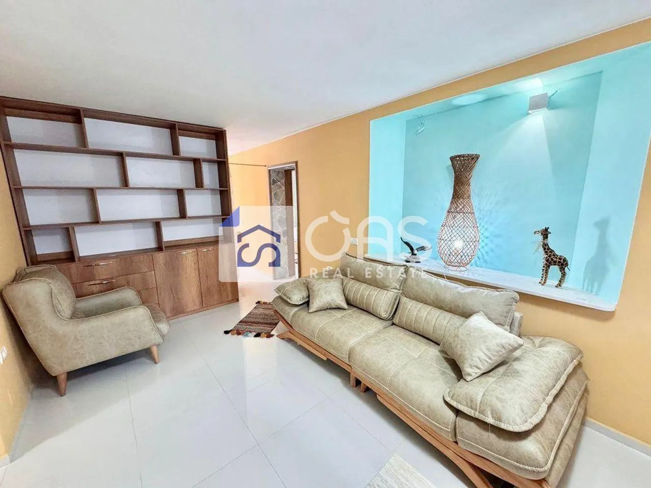 Apartament 2+1 me qera në Sheshi Willson, Tiranë, 70 m². Foto 1 nga 6