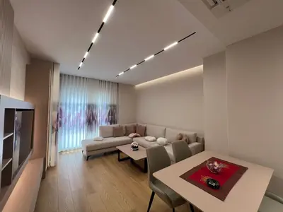 Apartament 2+1 me qera në Zogu i Zi, Tiranë, 100 m². Foto 2 nga 7