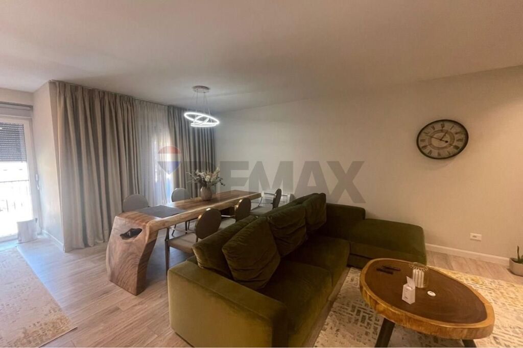 Appartamento in vendita a Rruga Jordan Misja, Tirana, 119 m². Foto 2 di 3