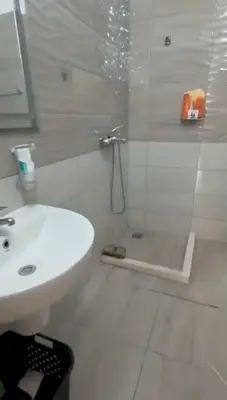 Apartament 2+1 me qera në 21 Dhjetori, Tiranë, 100 m². Foto 7 nga 10