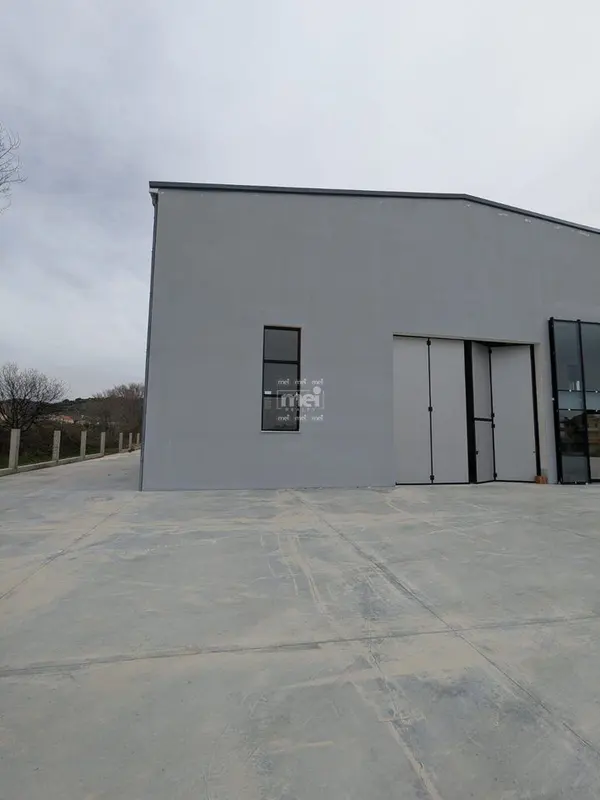 Magazzino in affitto a Manez, Durazzo, 6.300 m²