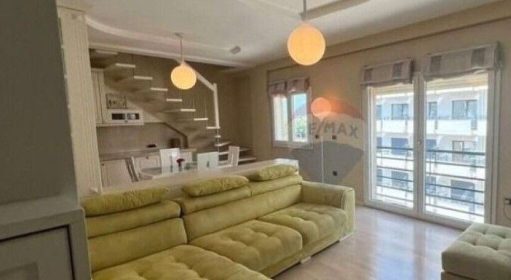 Duplex in vendita a Liqeni i Thatë, Tirana, 138 m². Foto 2 di 3