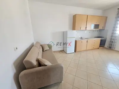 Apartament 2+1 me qera në Rruga Juba, Durrës, 93 m². Foto 2 nga 12