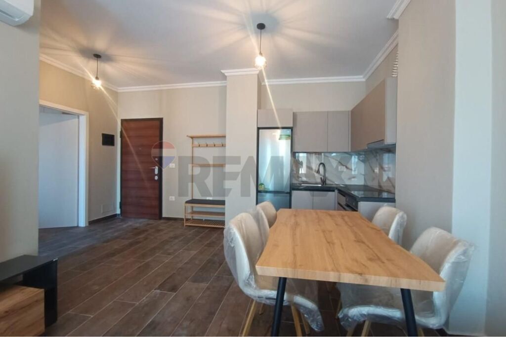 Appartamento in affitto ad Aura Complex, Tirana, 70 m². Foto 2 di 3