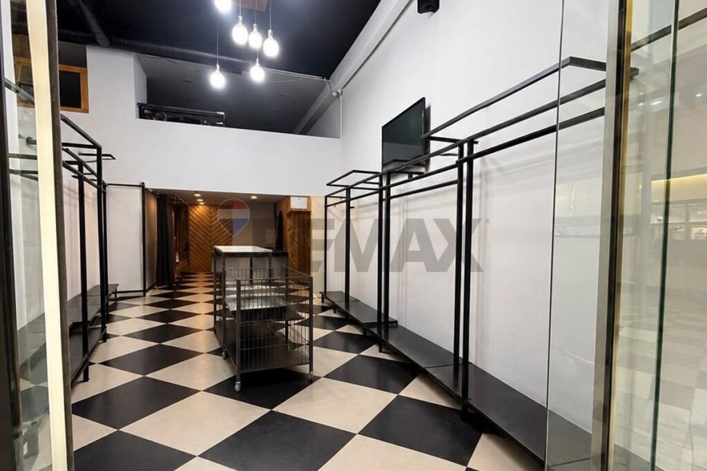 Negozio in vendita ad Astir, Tirana, 100 m². Foto 3 di 3