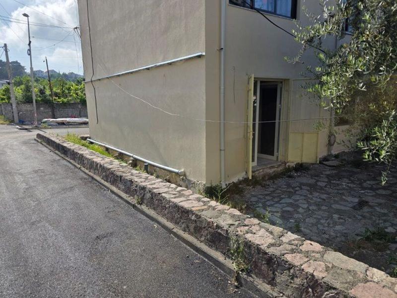 Lokal në shitje në Rruga Kuvendi i Arbërit, Lezhë, 70 m². Foto 8 nga 9
