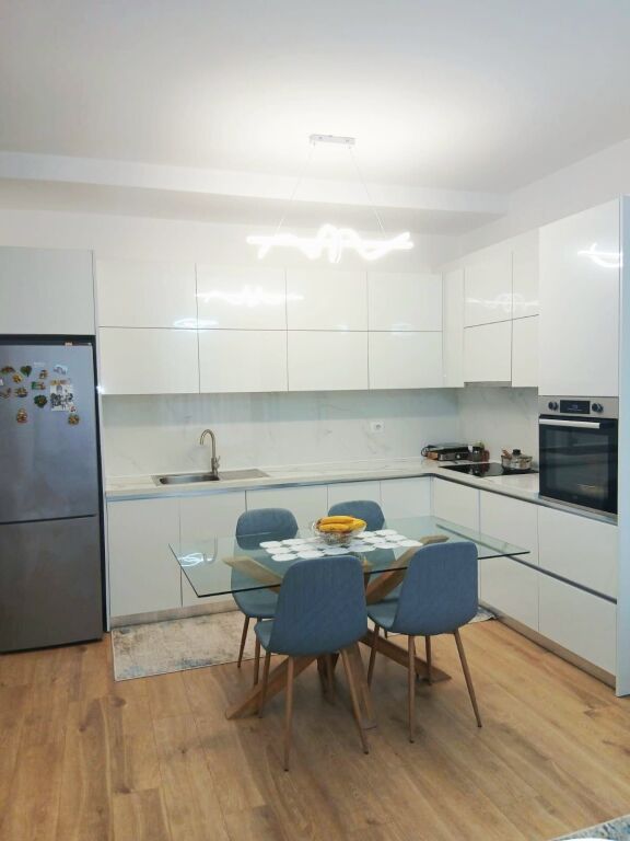Apartment 2+1 for rent in Rruga Siri Kodra, Tirana, 100 m². Photo 2 of 3