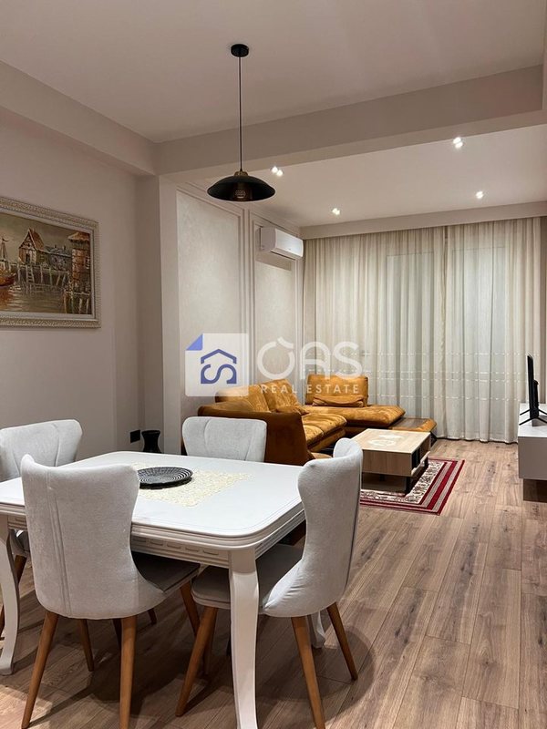 Appartamento 1+1 in affitto a Rruga Mine Peza, Tirana, 70 m²