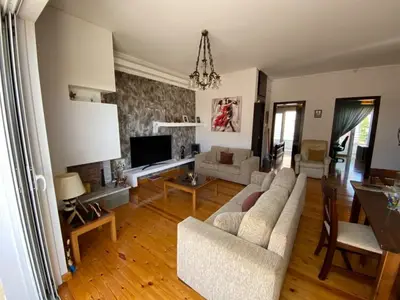 Apartament 2+1 me qera në Kodra e Priftit, Tiranë, 82 m². Foto 2 nga 8