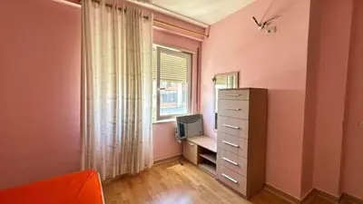 Apartament 1+1 me qera në Rruga Fadil Rada, Tiranë, 68 m². Foto 6 nga 11