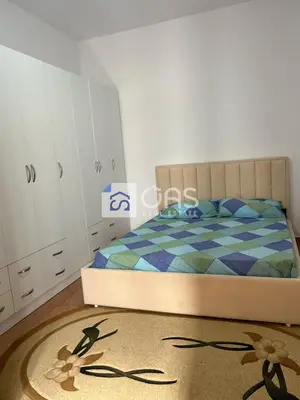 Apartament 2+1 me qera në 5 Maj, Tiranë, 90 m². Foto 2 nga 8