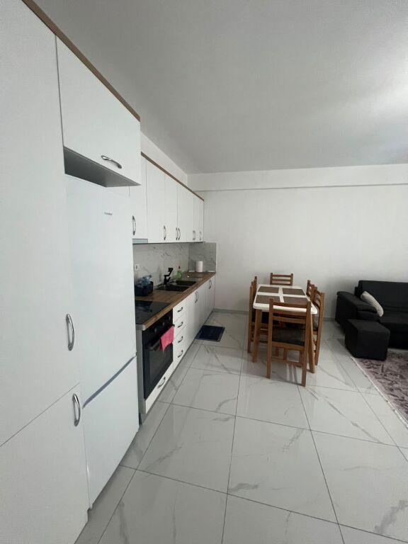 Apartament 2+1 me qera në Kompleksi BUSHGJOKA, Kamëz, 82 m². Foto 3 nga 8