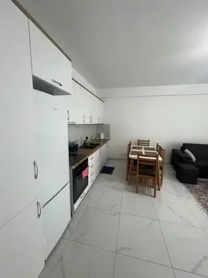 Appartamento 2+1 in affitto a Kompleksi BUSHGJOKA, Kamza, 82 m². Foto 3 di 8