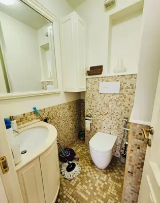 Apartament 2+1 me qera në Sheshi Willson, Tiranë, 120 m². Foto 6 nga 7