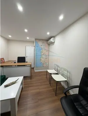 Commercial space for rent in Stacioni i Parë, Durrës, 14 m². Photo 2 of 4