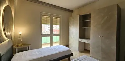Apartament 2+1 me qera në Rruga e Durrësit, Tiranë, 120 m². Foto 3 nga 12