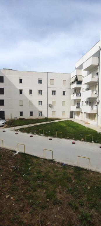 Apartment 2+1 for rent in Linzë, Tirana, 80 m²