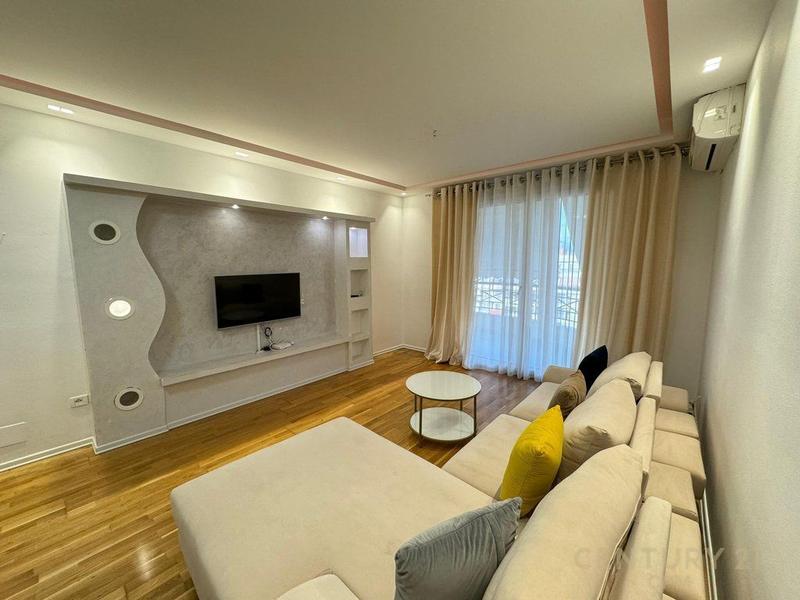 Appartamento 2+1 in affitto a Rruga Rrapo Hekali, Tirana, 103 m²
