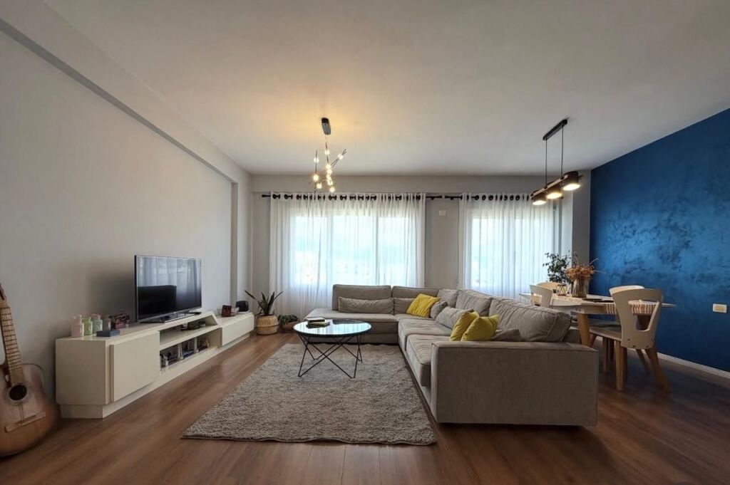 Duplex 2+1 for rent in Kodra e Diellit, Tirana, 120 m². Photo 1 of 3
