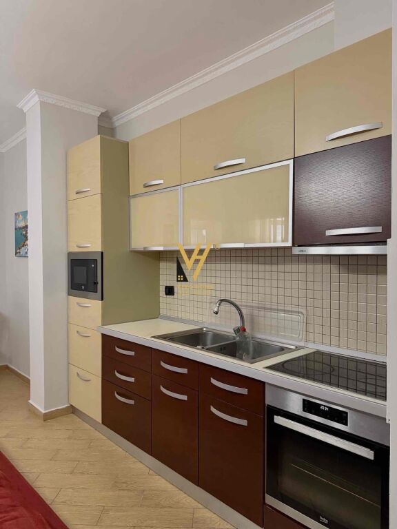 Apartament 2+1 me qera në Fresku, Tiranë, 100 m². Foto 2 nga 3